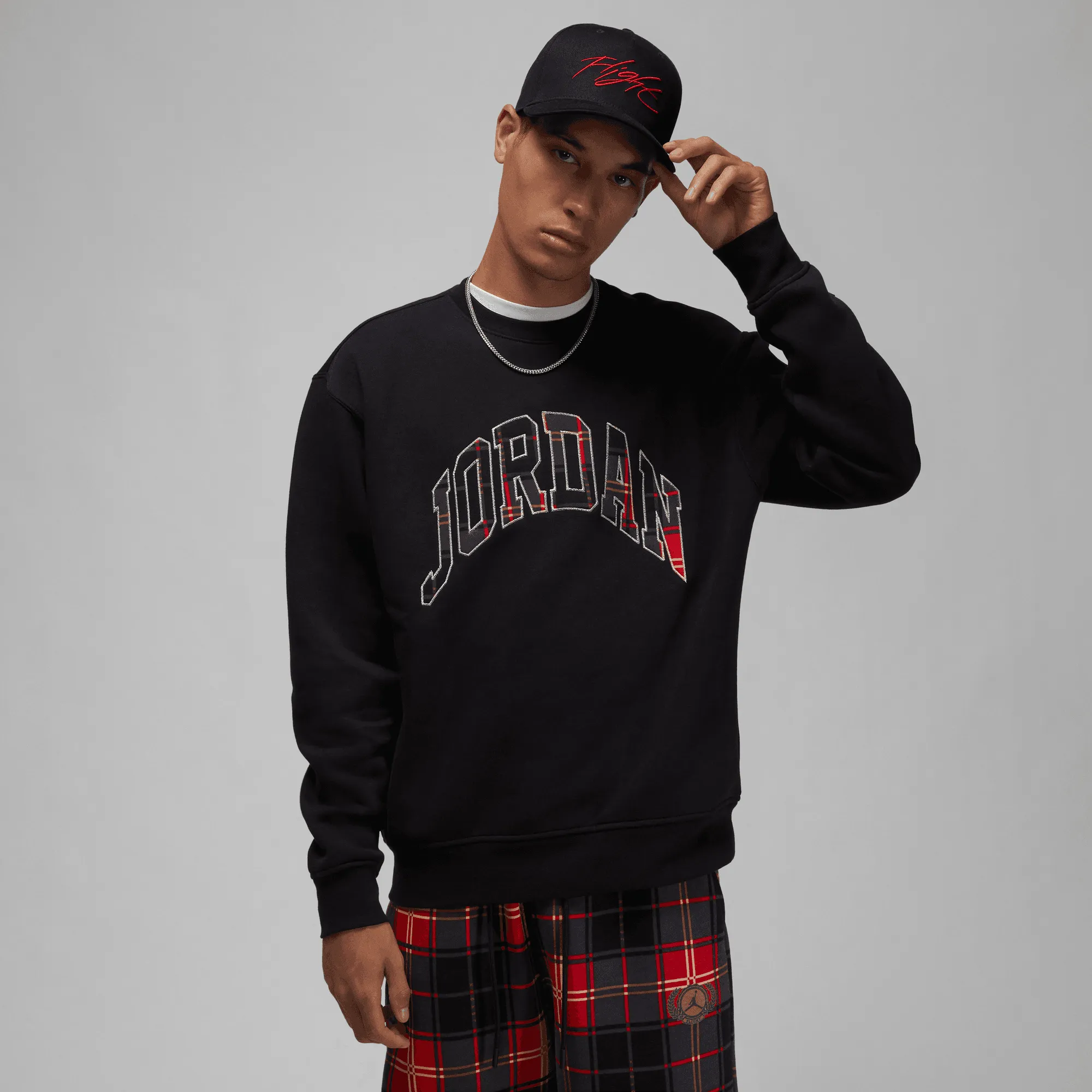 Air Jordan Mens Essential Holiday Fleece Crew