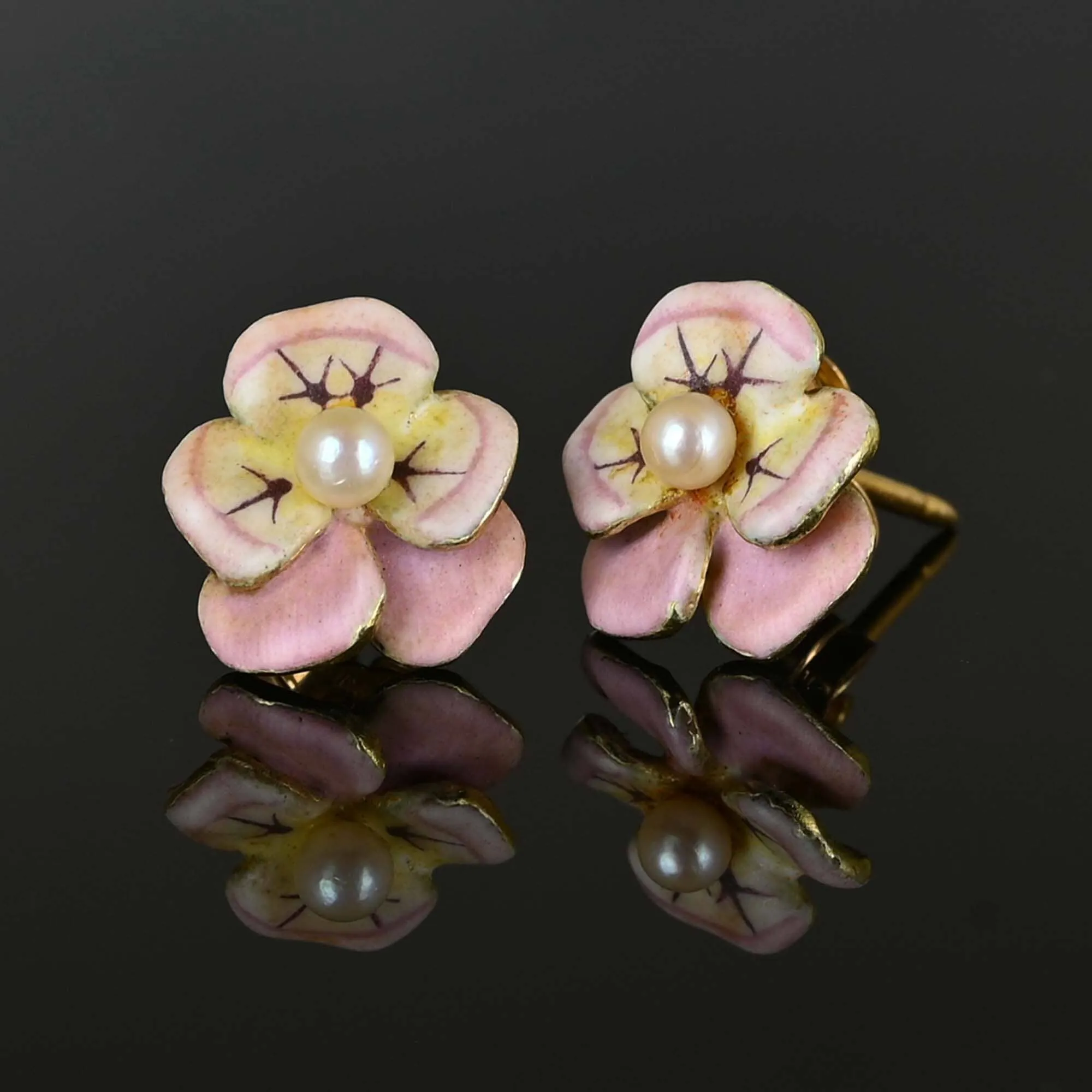 Art Nouveau Pearl Enamel Pansy Stud Earrings