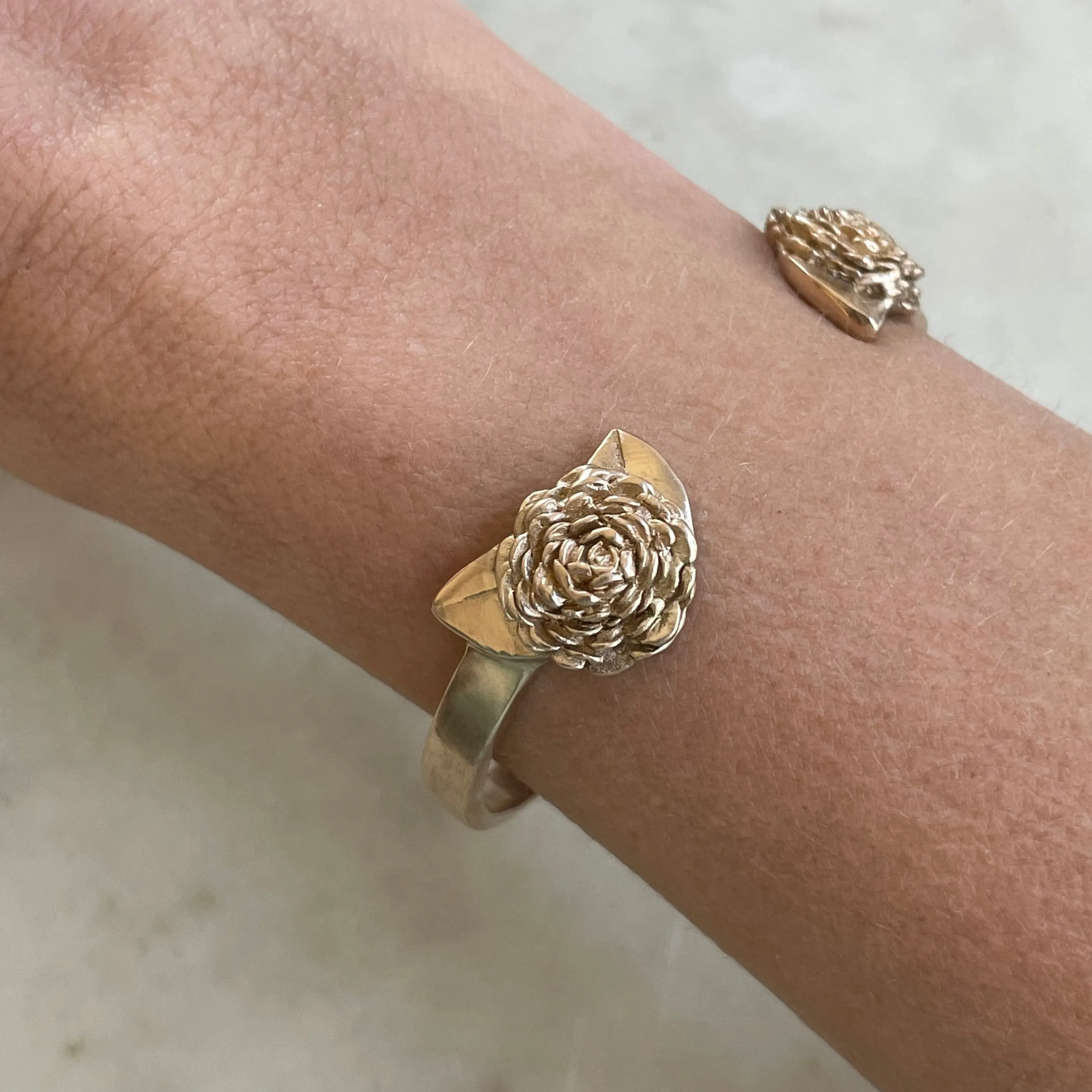 CAMELLIA CUFF