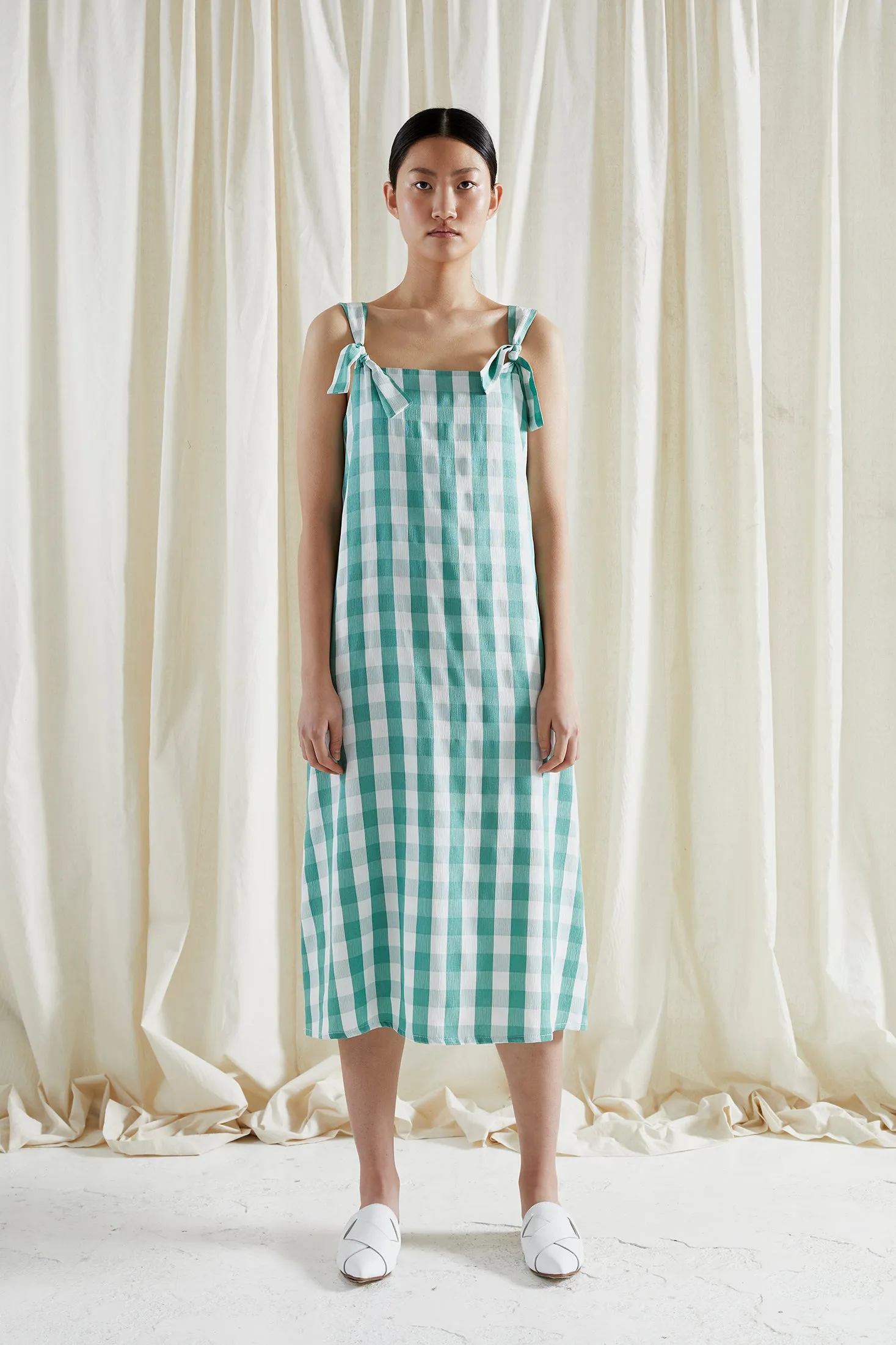 FORBIDDEN FRUIT DRESS ~ REVERSIBLE ~ APPLE [ Green & White Check Gingham Tie Pinafore ]