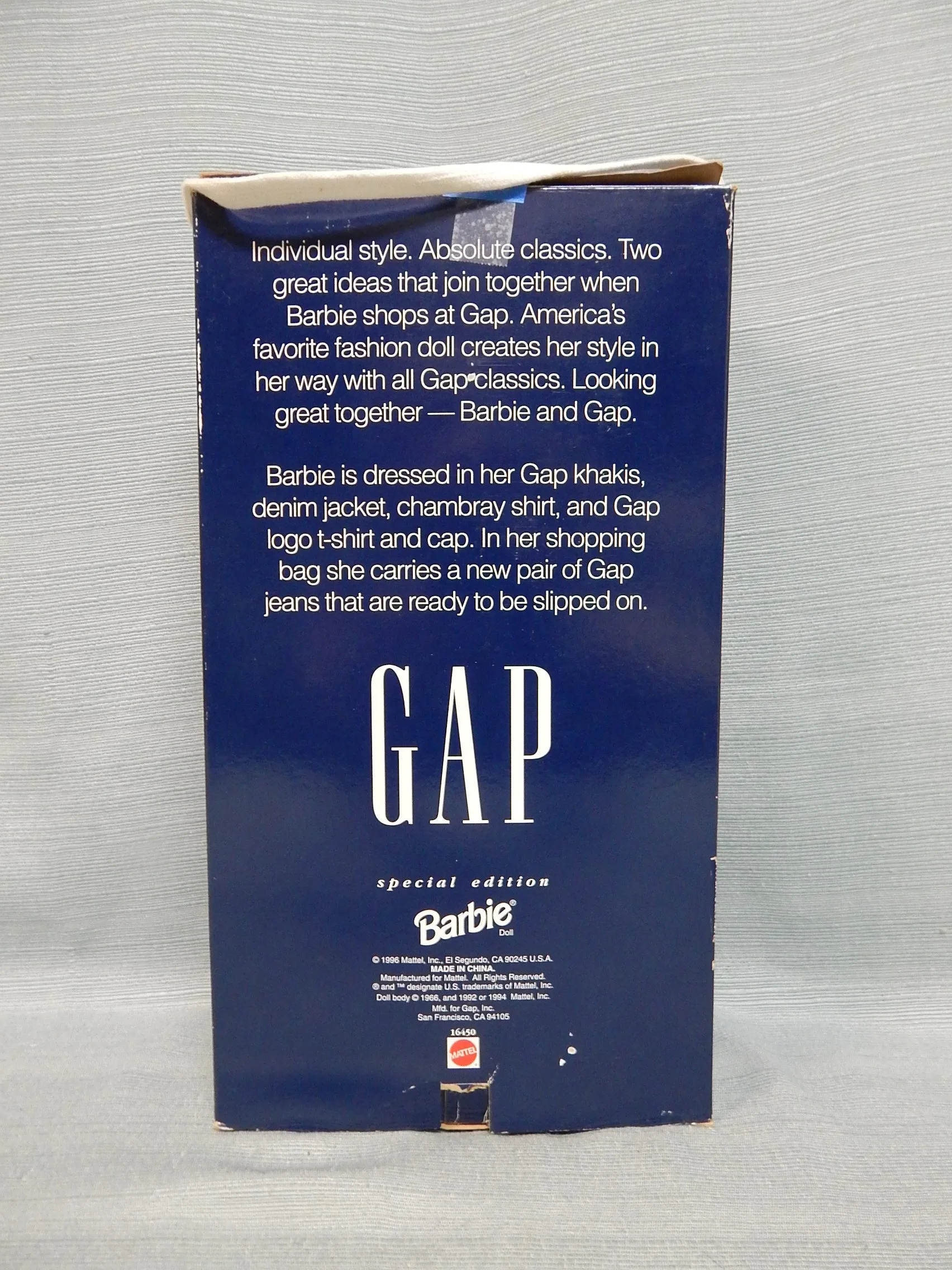 GAP Barbie 1996 - NIB RARE