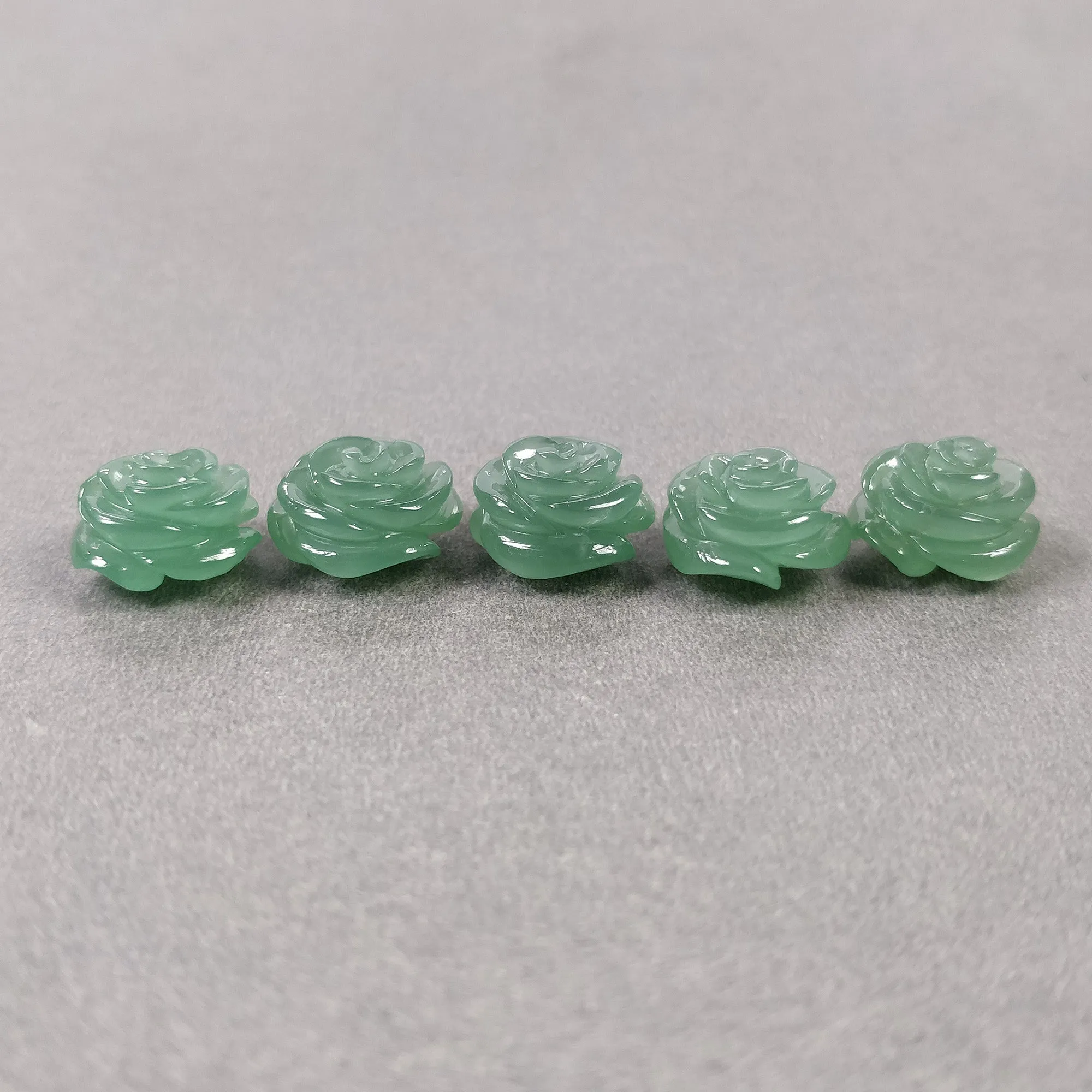 GREEN QUARTZITE Gemstone Carving : 55.00cts Natural Untreated Unheated Quartzite Hand Carved FLOWER 13mm - 15mm 5pcs