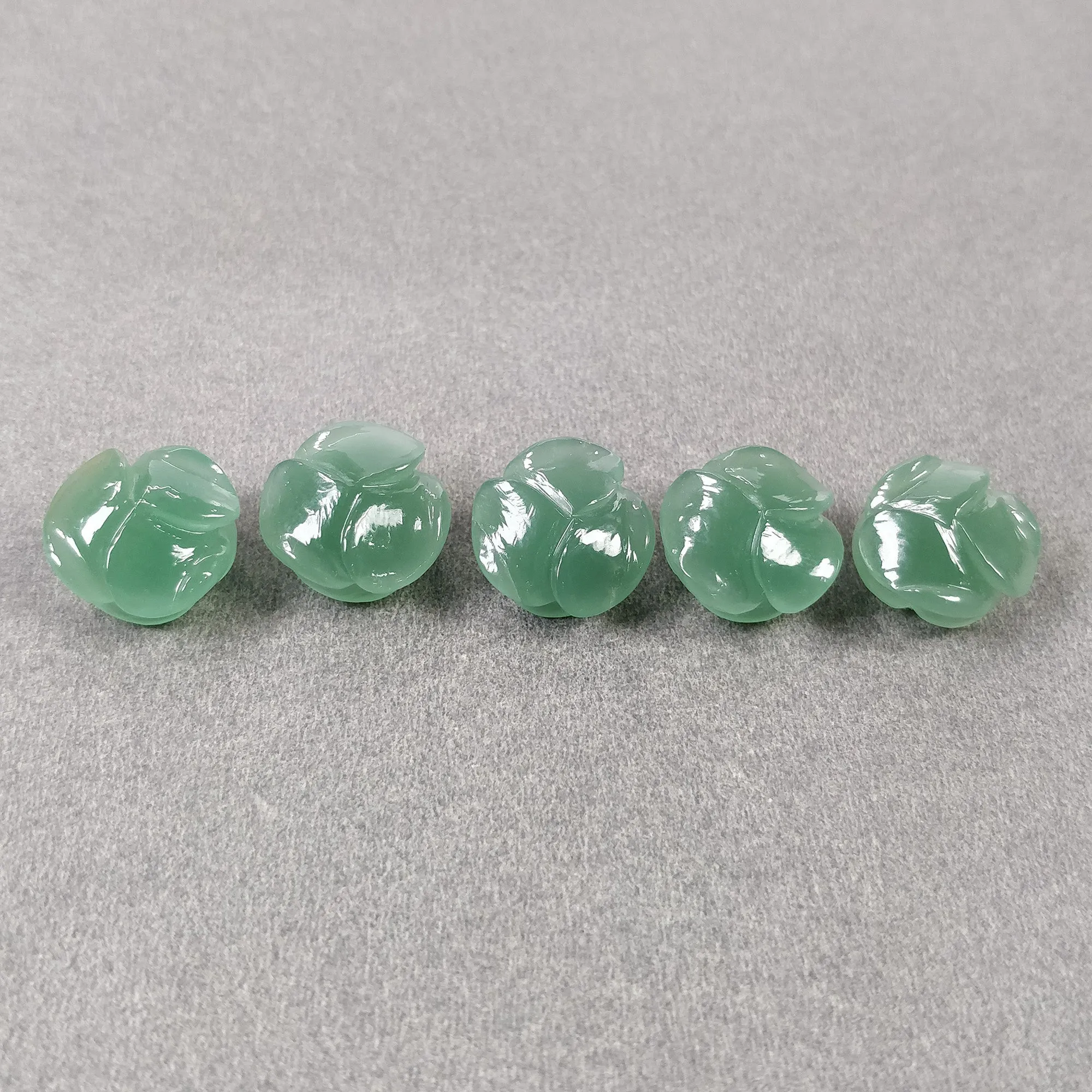 GREEN QUARTZITE Gemstone Carving : 55.00cts Natural Untreated Unheated Quartzite Hand Carved FLOWER 13mm - 15mm 5pcs