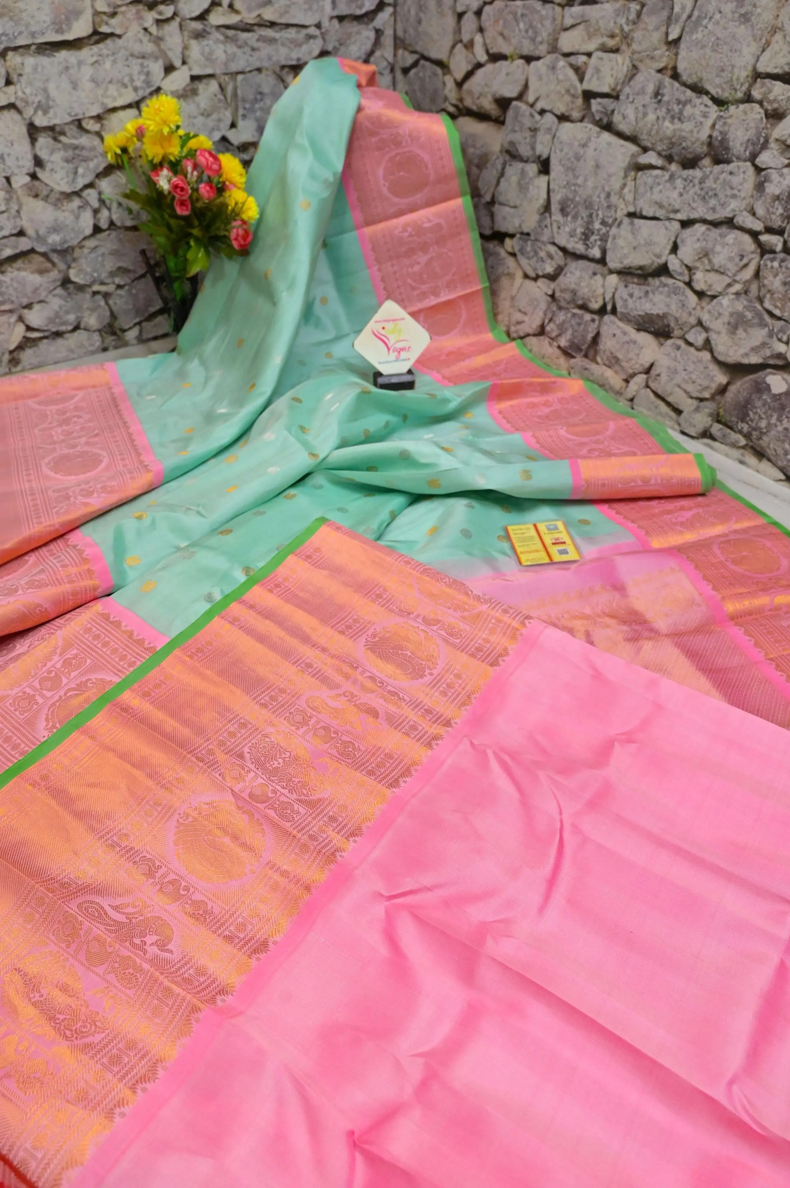 Mint Green Color Pure Gadwal Silk Saree with Kanchi Border