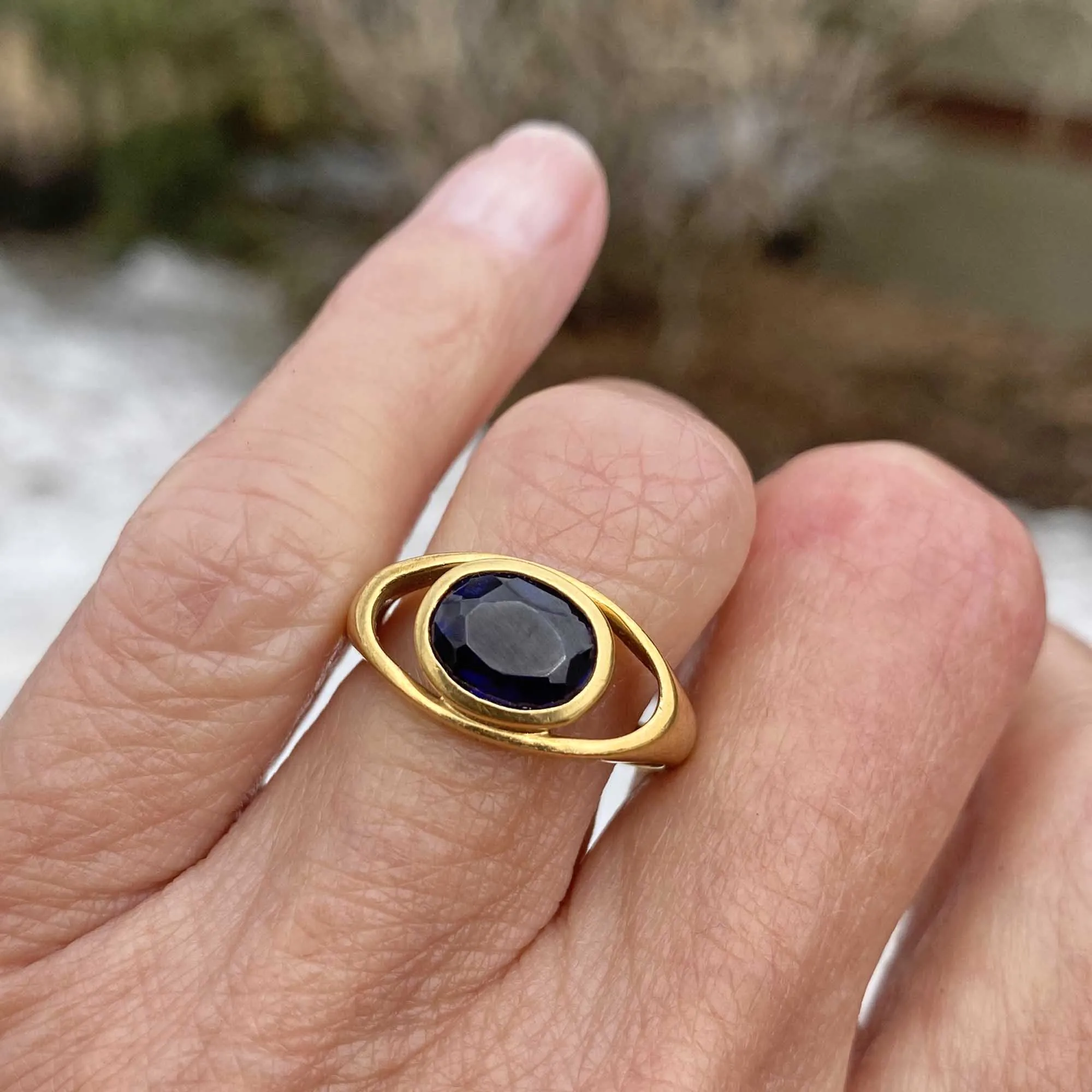 Modernist Russian 18K Gold Sapphire Ring