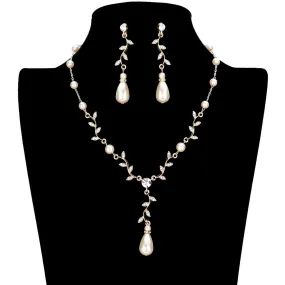 Pearl Accented Leaf Cluster Vine Necklace