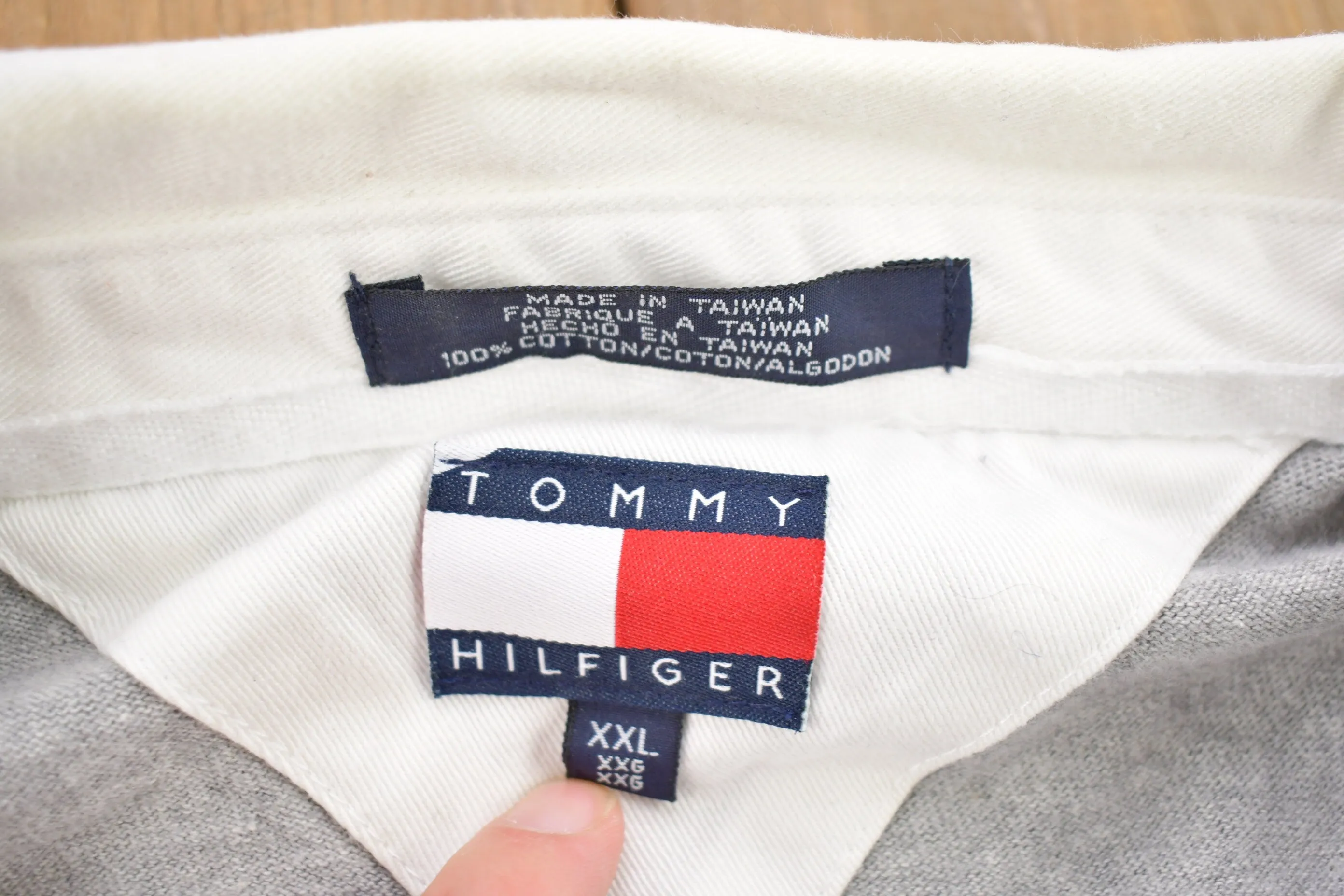 Vintage 1990s Tommy Hilfiger Quarter Button Up Shirt / 1990s Tommy Hilfiger / Vintage Rugby Shirt / Basic Button Up / Vintage Tommy Hilfiger